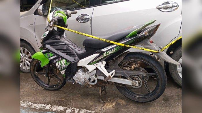 Barbuk-Kasus-Pencurian-Motor-Kuningan-26-Januari.jpg