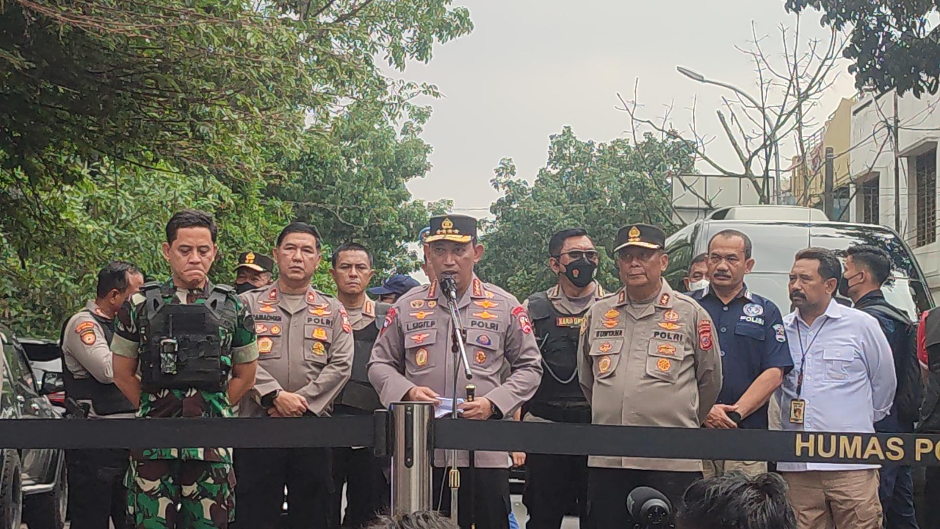 Kapolri-Jenderal-Listyo-Sigit-buka-suara-soal-pelaku-Bom-di-Polsek-Astana-Anyard.jpg