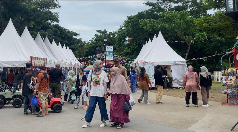 Kiara-Artha-Park-yang-terletak-di-Jalan-Kebon-Warucde.jpg