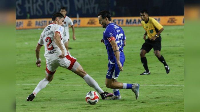 Persib Overpower, Bojan Hodak Dipusingkan Line Up Jelang Lawan 'Biru Timur' Arema FC