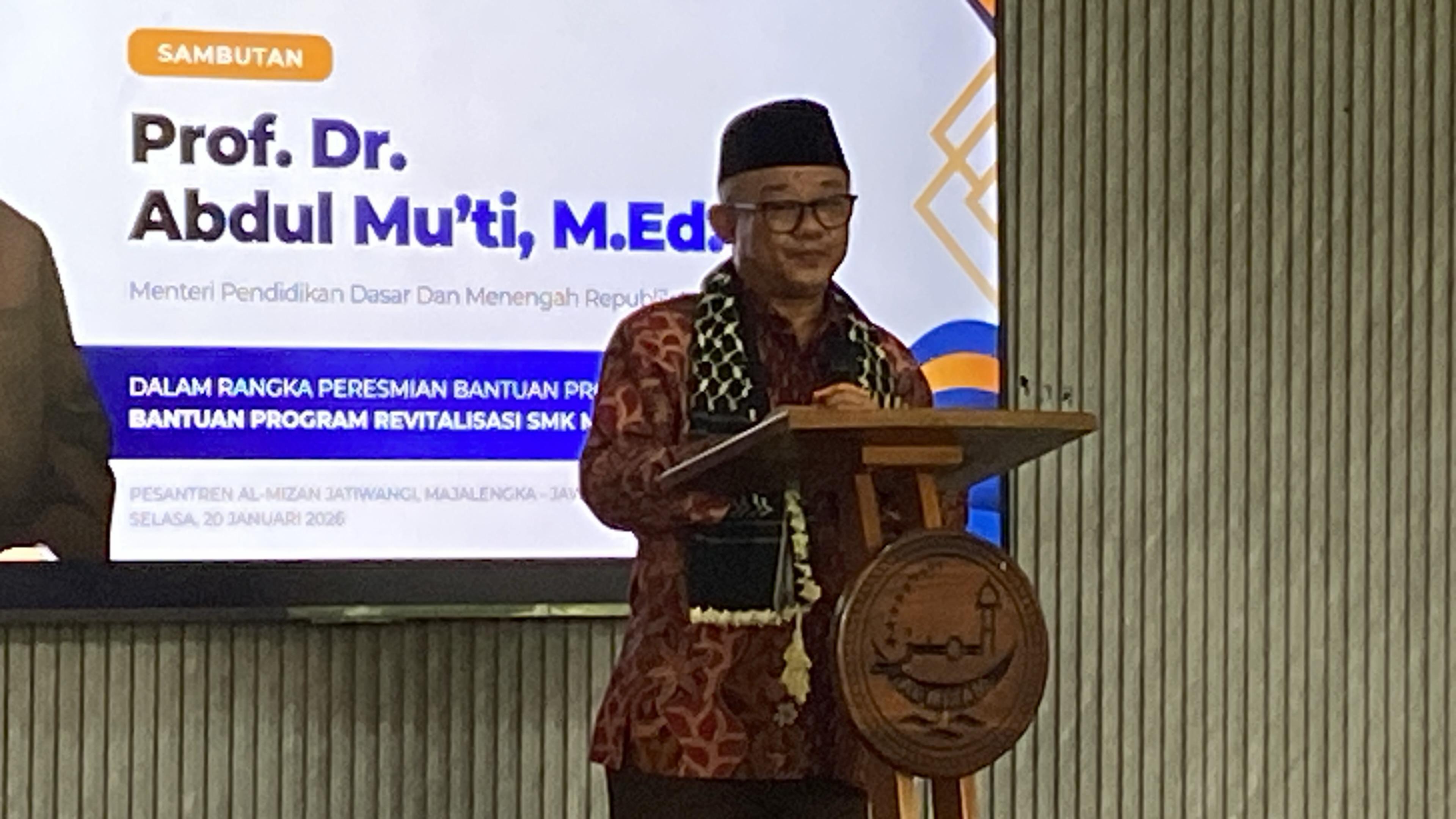 Menteri-Pendidikan-Dasar-dan-Menengah-RI-Abdul-Muti.jpg