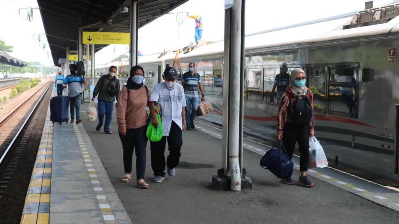Puncak Arus Mudik 2022 di Stasiun Cirebon Diprediksi Terjadi Hari Ini