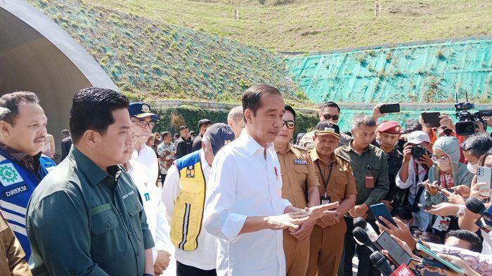 Presiden-RI-Joko-Widodo-Tol-Cisumdawu-Selasa-1172023-2.jpg