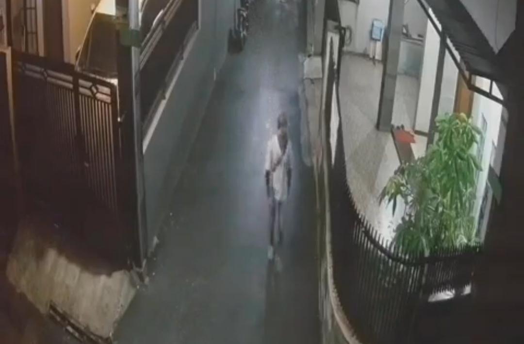 Rekaman-CCTV-penusukand.jpg