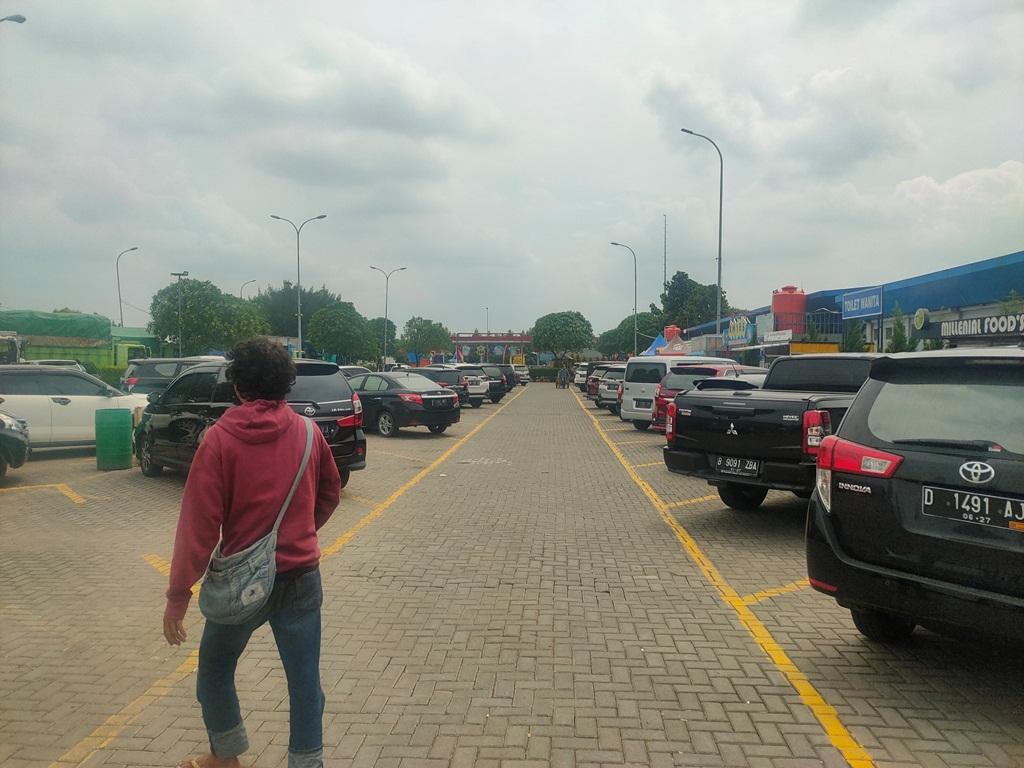 Rest-Area-KM-166-Tol-Cipali-wilayah-Kabupaten-Majalengka-Jawa-Baratt.jpg