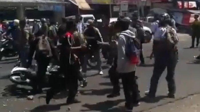 Tawuran-Pelajar-di-Kedawung-Cirebon.jpg