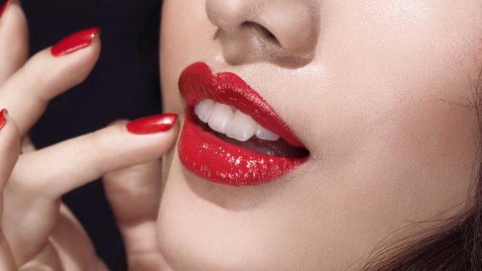 bibir-merah.jpg