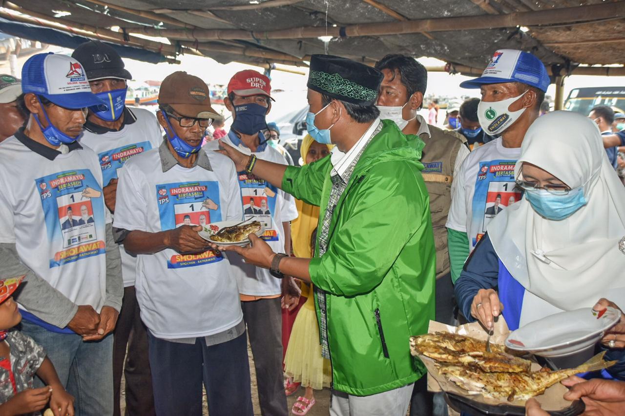bosan-dengar-bupati-ditangkap-kpk-karena-korupsi-para-nelayan-di-indramayu-dukung-paslon-sholawat.jpg