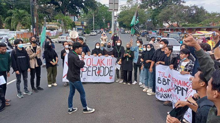 mahasiswa-majalengka-demo-kami-07042022.jpg