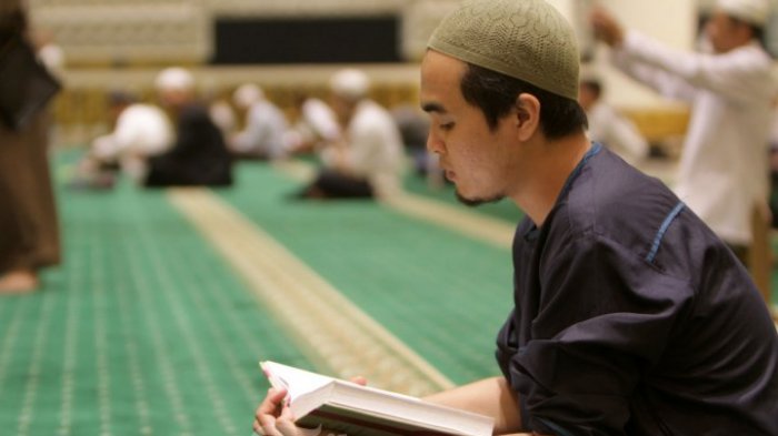membaca-alquran.jpg