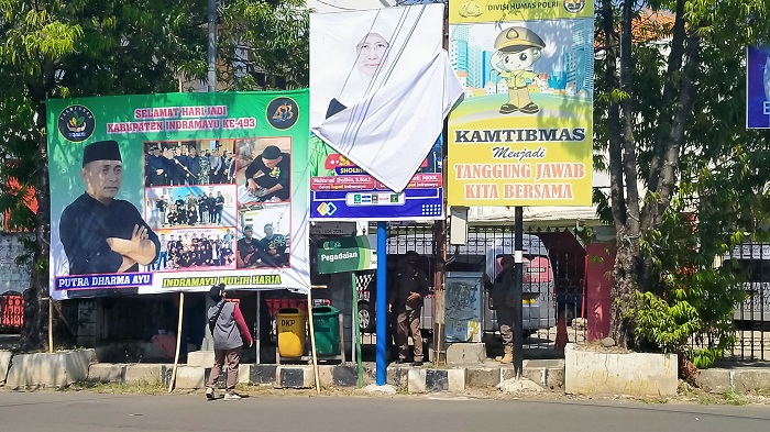 mulai-hari-ini-tak-boleh-ada-lagi-aps-paslon-yang-tak-sesuai-ketentuan-di-indramayu.jpg