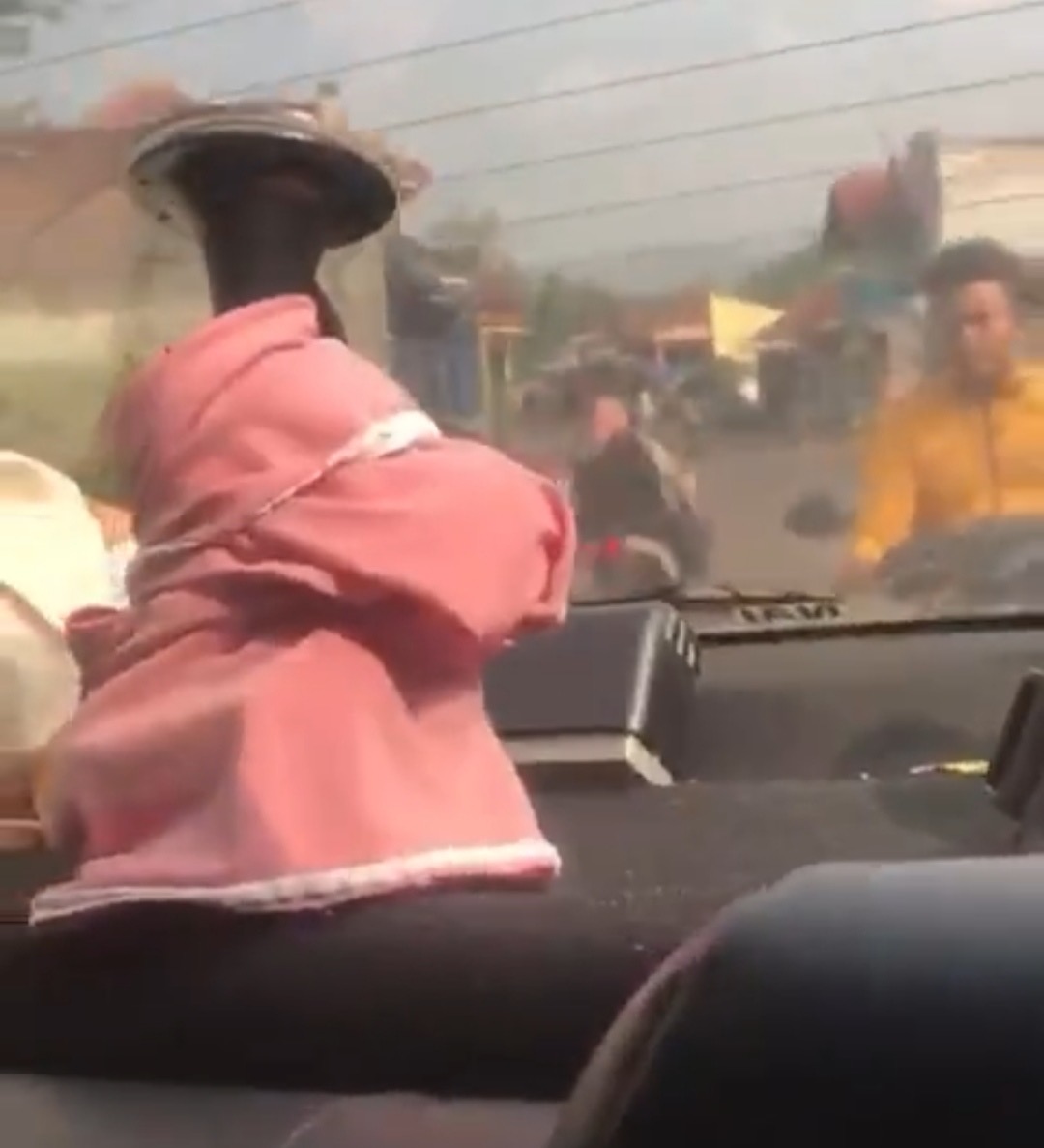 pelaku-pelempar-kaca-mobil-tertangkap-korban-pemudik-asal-jakarta-yang-hendak-ke-sukanagara.jpg