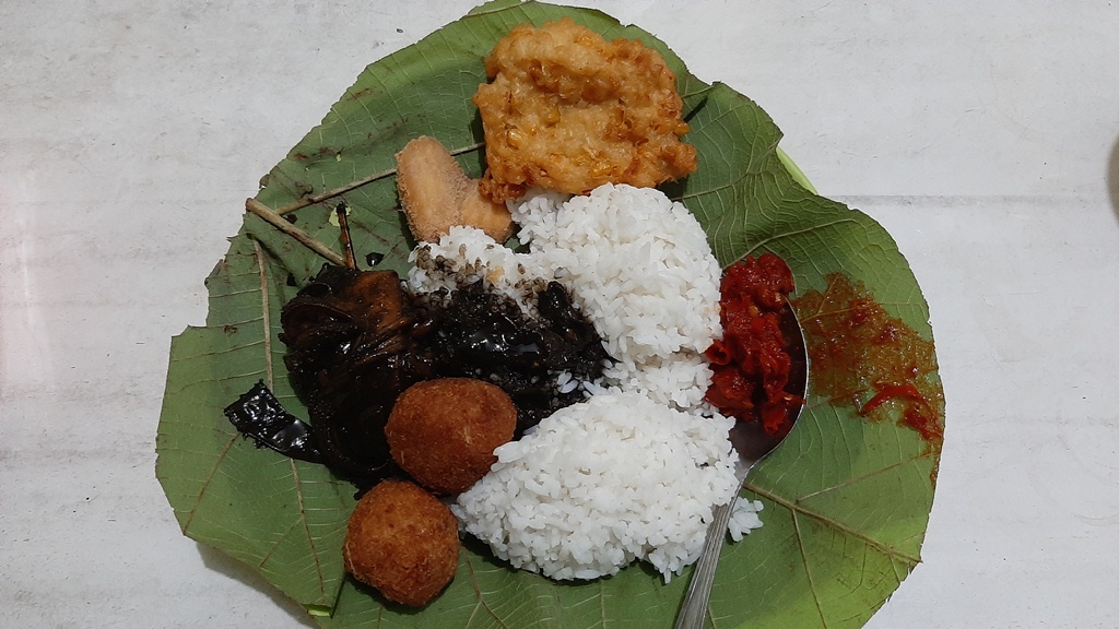 seporsi-nasi-jamblangg.jpg