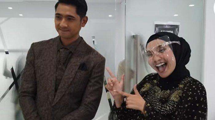 zaskia-sungkar-histeris-ketemu-arya-saloka-respon-tak-suka-irwansyah-di-luar-dugaan.jpg