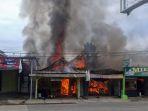 5-bangunan-terbakar-di-Kampung-Rujak-GedangD.jpg