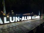 Alun-alun-Kejaksan-berjarak-750-meter-dari-Stasiun-Cirebon.jpg