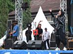 Band-Kotak.jpg