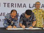 Direktur-Kawasan-Industri-KIEM-Tony-Sukadil-kiri-dan-Direktur-PT-Home-Well-Indonesiaa.jpg