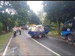 Elf-vs-Pikap-Garut-Cisurupan.jpg