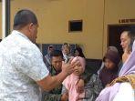 Emak-emak-mengamuk-di-Mapolsek-Plered-Purwakarta.jpg