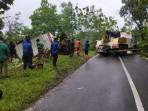 Evakuasi-Truk-Kuningan.jpg