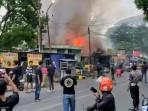 Kebakaran-melanda-sebuah-warung-nasi-di-sekitaran-kampusS.jpg