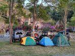 Kemping-ceria-di-Objek-Wisata-Taman-Batu-Hanjuangg.jpg