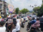 Kondisi-arus-lalu-lintas-di-Pertigaan-Combro-Purwakarta-10042024.jpg