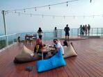 La-Park-Coffee-dan-Resto-di-komplek-wisataa.jpg