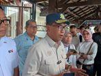 Menteri-Perhubungan-Budi-Karya-Sumadi-saat-diwawancarai-di-Stasiun-Bandungd.jpg