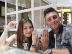 Nathalie-Holscher-dan-Ladislao-Pamer-Beli-Cincin-Pernikahan-Siap-Nikah-Tahun-Ini.jpg