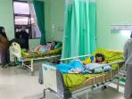 Pasien-korban-keracunan-MBG-Cibodas-Bandung-Barat-yang-masih-dirawat-di-RSUD-LembangS.jpg