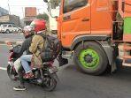 Pemudik-Motor-di-Pantura-Cirebon-2-April.jpg