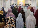 Potret-salat-tarawih-di-Masjid-Nurul-Ikhsan-di-Desa-Jagapuras.jpg
