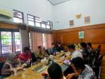 Rapat-Komisi-II-dan-PT-SMU.jpg