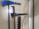 Sejumlah-barang-bukti-yang-diamankanF.jpg