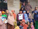 Sejumlah-emak-emak-yang-bertetanggaa.jpg