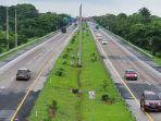 Sejumlah-kendaraan-saat-melintas-KM-176-Tol-Cipalis.jpg