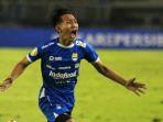 Selebrasi-Beckham-Persib-Bali.jpg