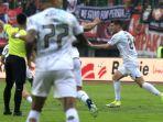 Selebrasi-Nick-Persib-Lawan-Persija.jpg
