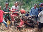 Sepeda-motor-yang-digunakan-warga-Cingambul-yang-hilang-kontakr.jpg