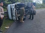 Truk-tangki-terguling-di-Leter-S-Cikidang-pengemudi-diduga-tidak-kuasai-medan-jalanS.jpg