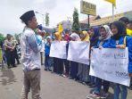 aksi-solidaritas-untuk-randi.jpg