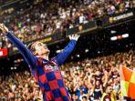 antoine-griezmann-rayakan-gol.jpg