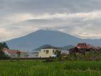 awan-ufo-muncul-di-gunung-ciremai.jpg