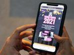 babe-tebak-skor-di-smartphone.jpg