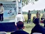 dedi-mulyadi-bertingkah-nyeleneh-saat-menteri-pertanian-berpidato.jpg