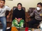 dibekuk-3-jam-usai-bobol-rumah-warga-emak-di-lamongan-ini-gagal-nikmati-uang-dan-emas-rp-233-juta.jpg
