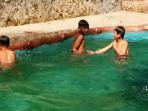 fasilitas-kolam-renang-di-kawasan-objek-wisata-curug-tenjo-layar1.jpg