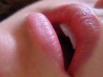 ilustrasi-bibir-pink-alami.jpg